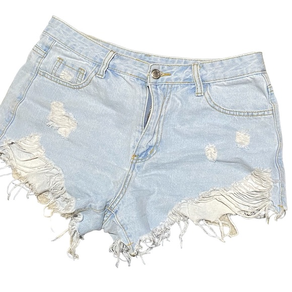 Denim shorts Distressed Raw hem light blue woman Short Shorts SHEIN size M - Picture 2 of 4